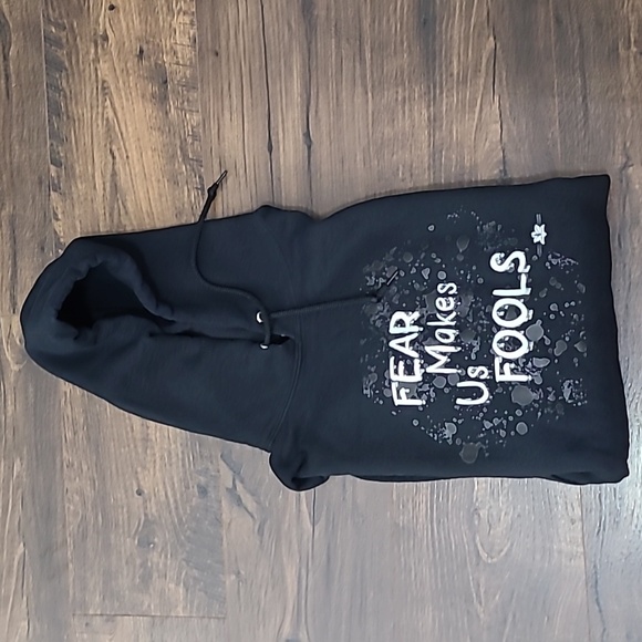 Black Sweatshirt - Fear makes us fools - Picture 1 of 4